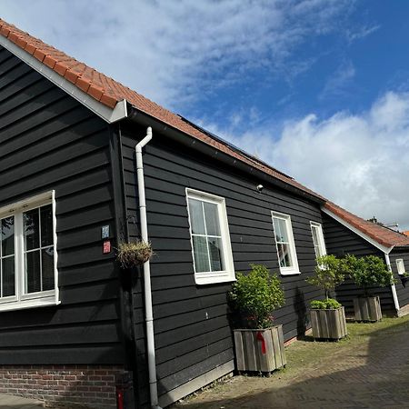 B En B Bij Kees & Dees Bed and Breakfast Nieuwerkerk  Exteriör bild